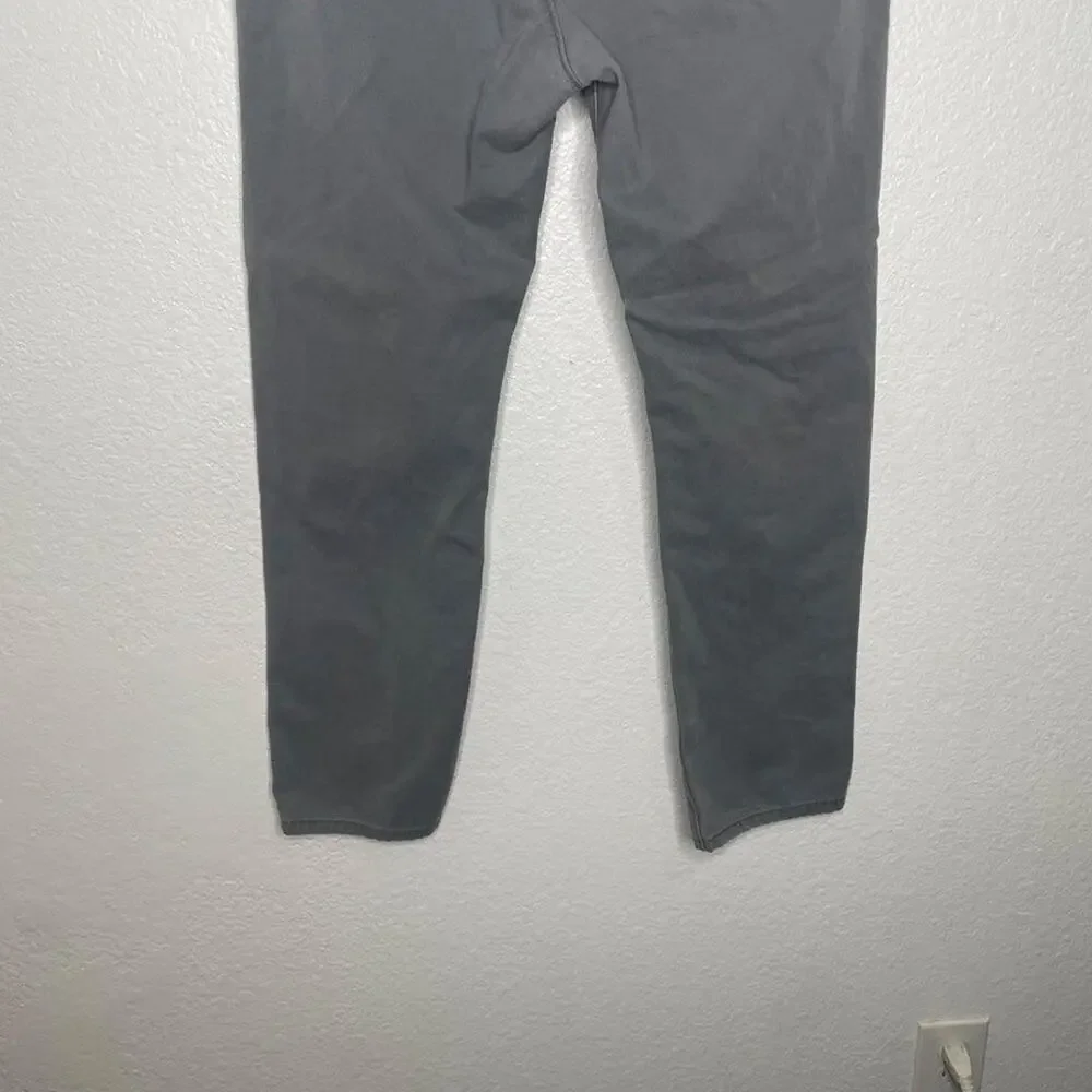 Levi's Mens Pants Size 32 Light Gray Skinny Leg Casual Wear Classic Pockets